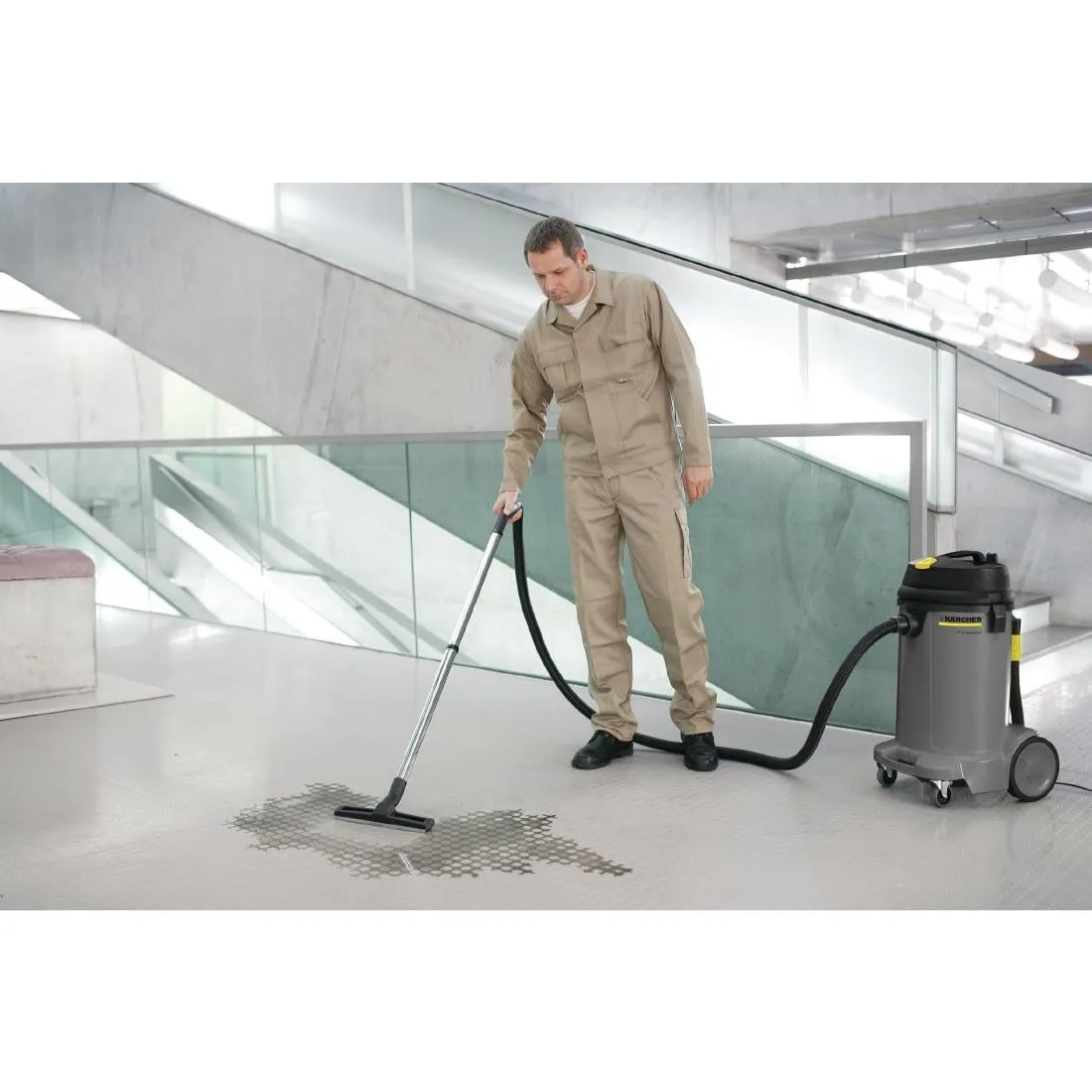 CD105 Karcher Wet and Dry Vacuum