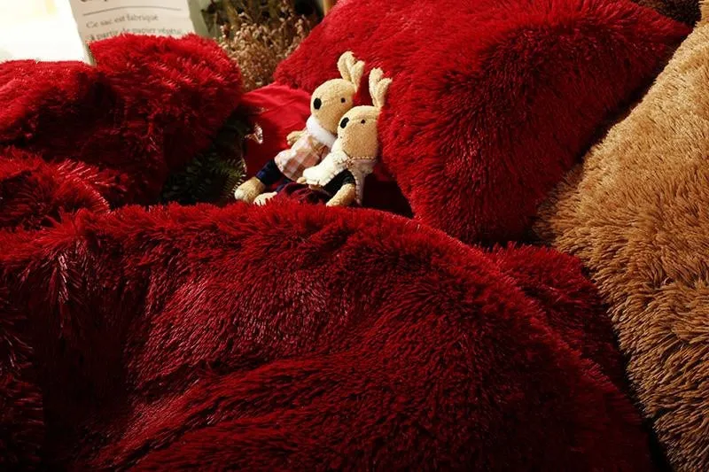 Full Size Hot Red Super Soft Plush Luxury 4-Piece Fluffy Bedding Sets/Duvet Cover