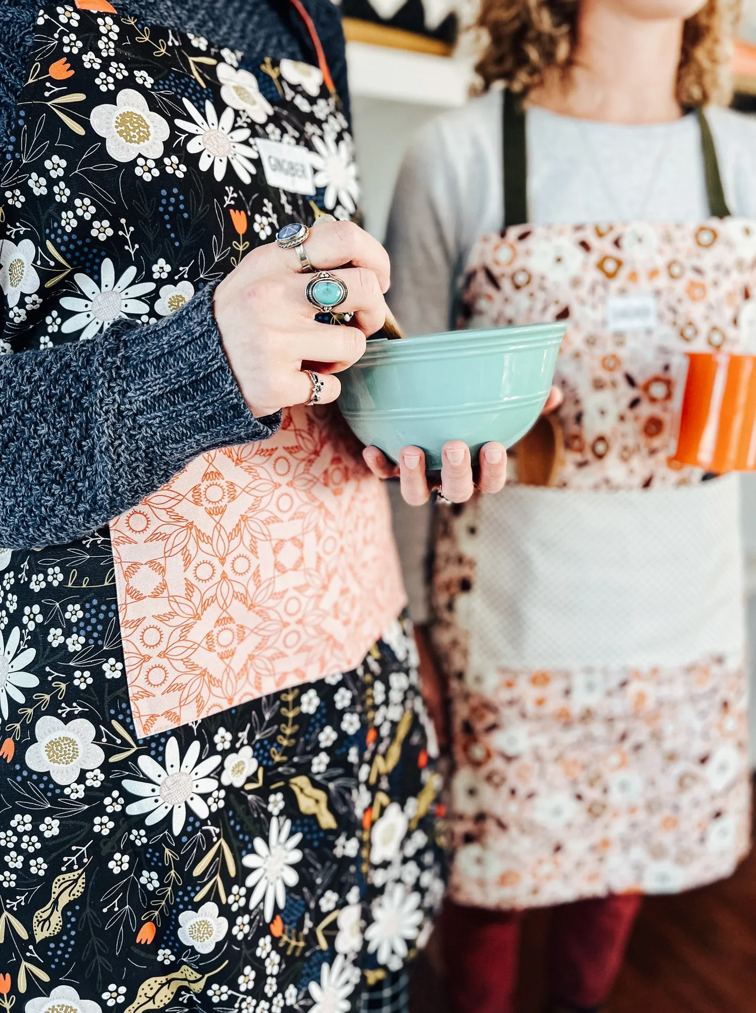 Gingiber Apron - Floral Bouquet