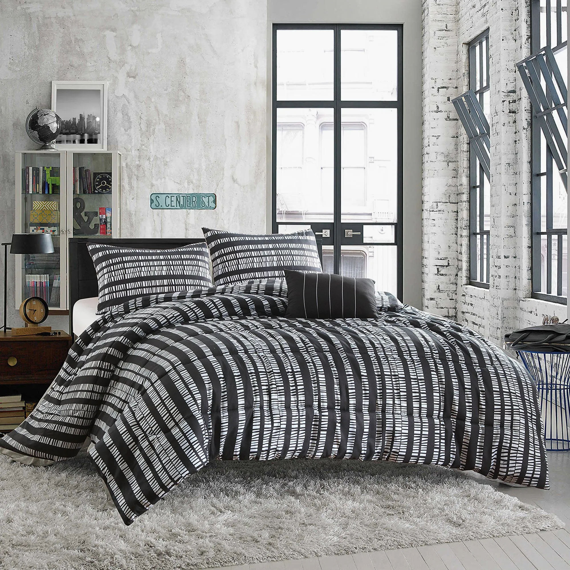 Lauren Taylor - Chloé 4 Piece Comforter Sets