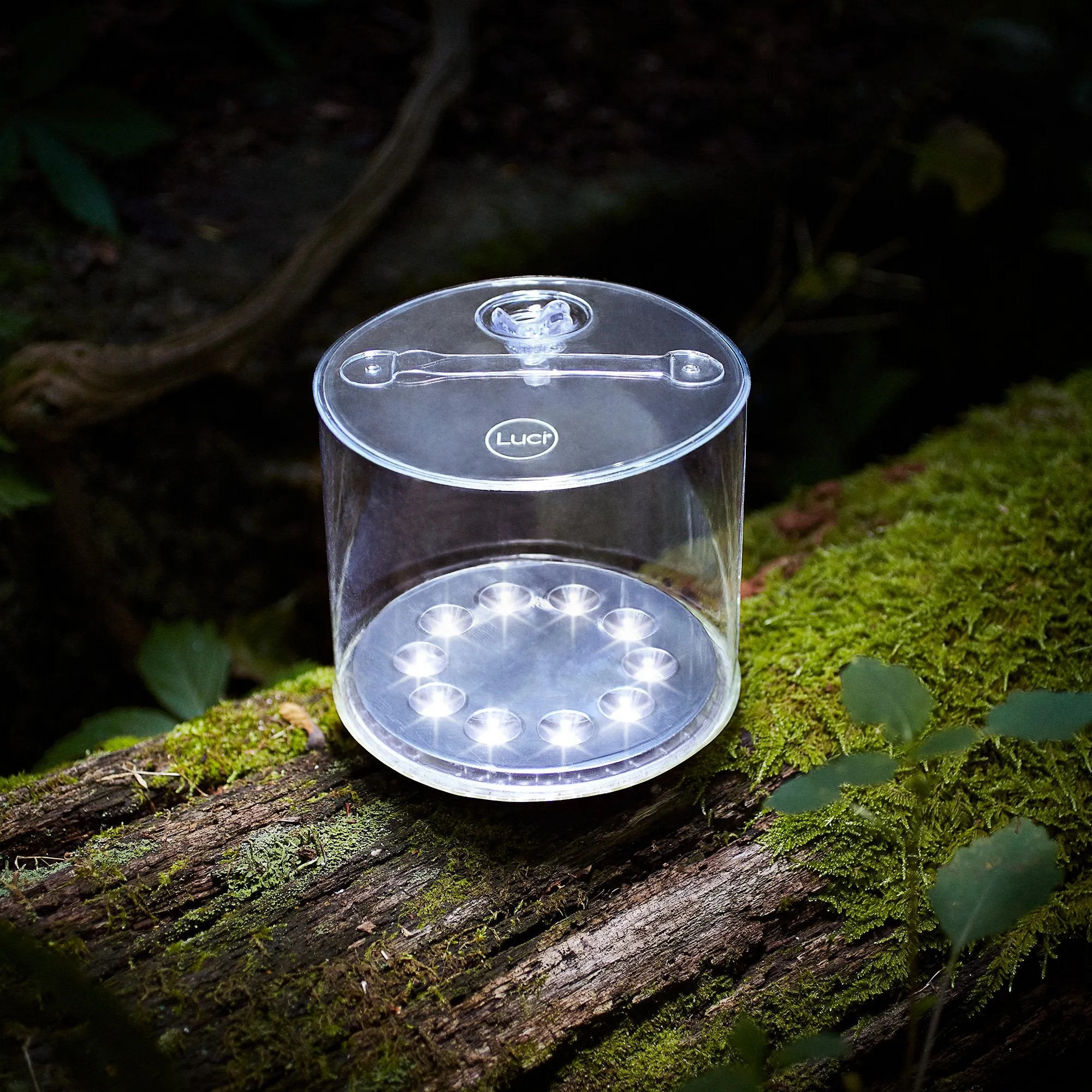 Luci Outdoor 2.0: Solar Inflatable Lantern