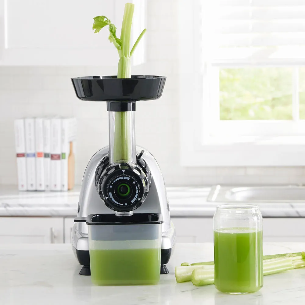 MM900HDS Low Speed Masticating Celery Juicer