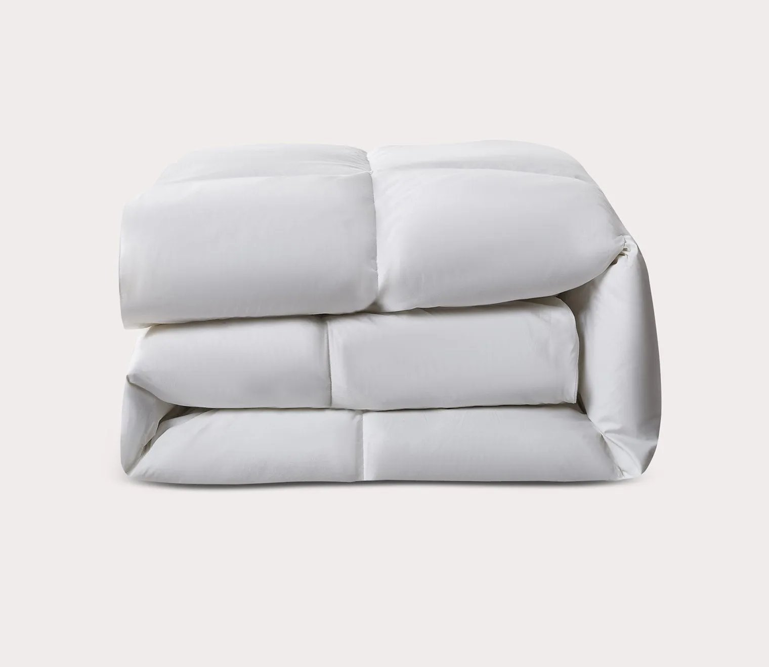 Serta Light Warmth White Goose Feather and Down Fiber Comforter