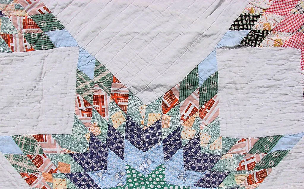 Vintage 1930s Quilt Lone Star Pattern - Hand Sewn