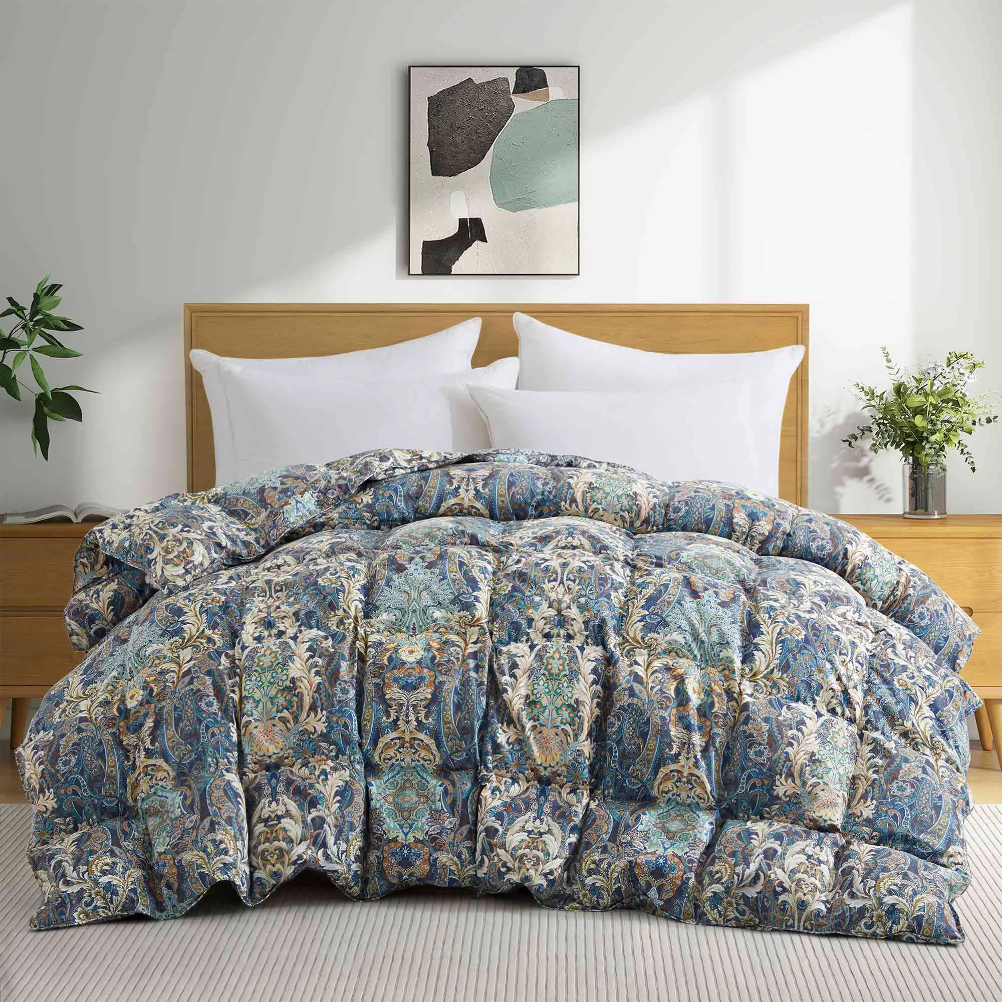 White Goose Feather Fiber and Down Comforter