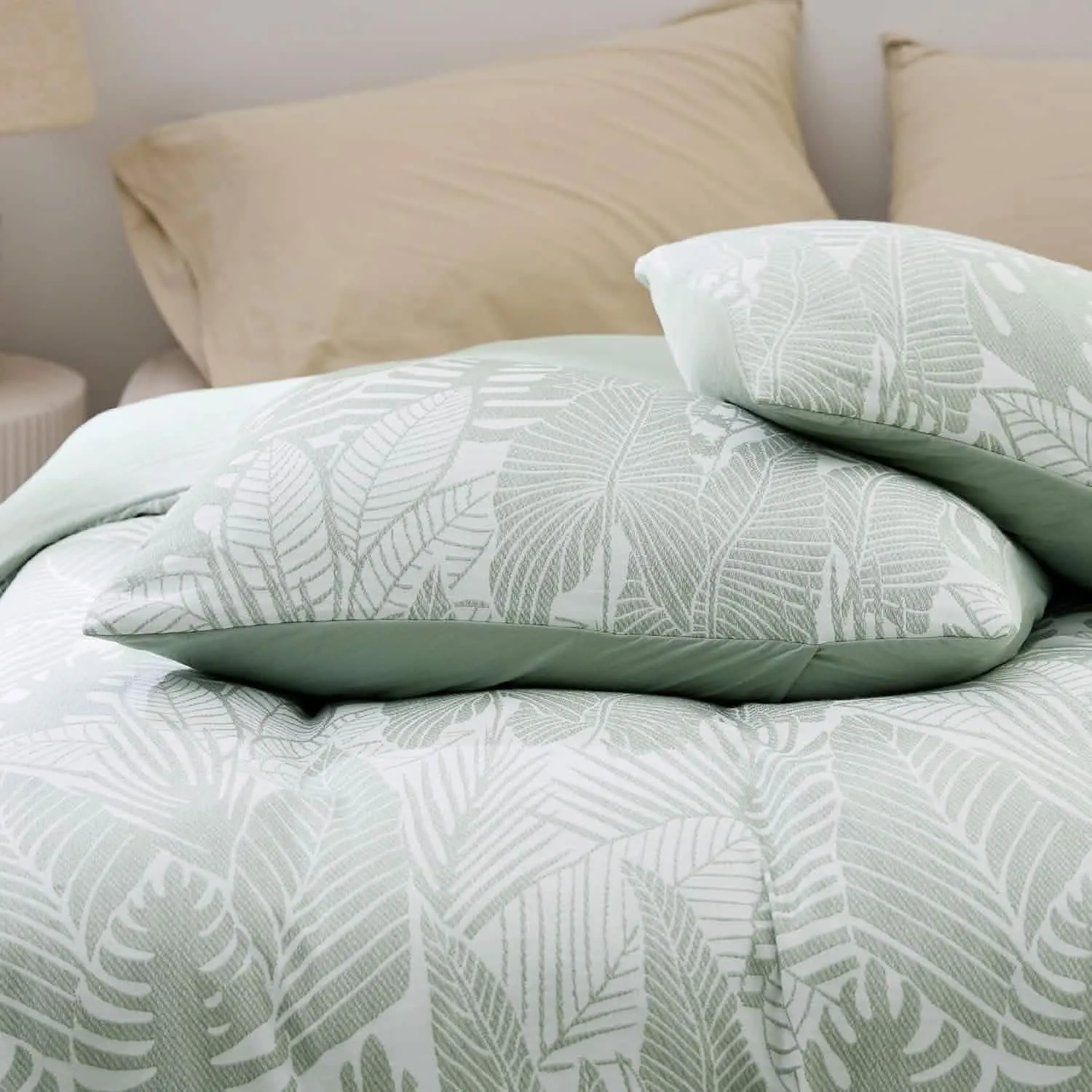 Yarn-Dyed Leaf Jacquard Duvet Cover Set